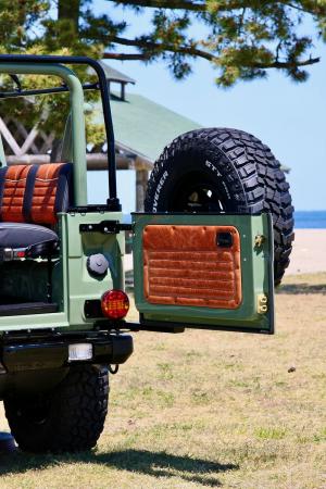 Mercedes-Benz 250 GD Wolf by Legacy Overland 1990 года 